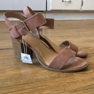 Wide Width Mauve Sandals